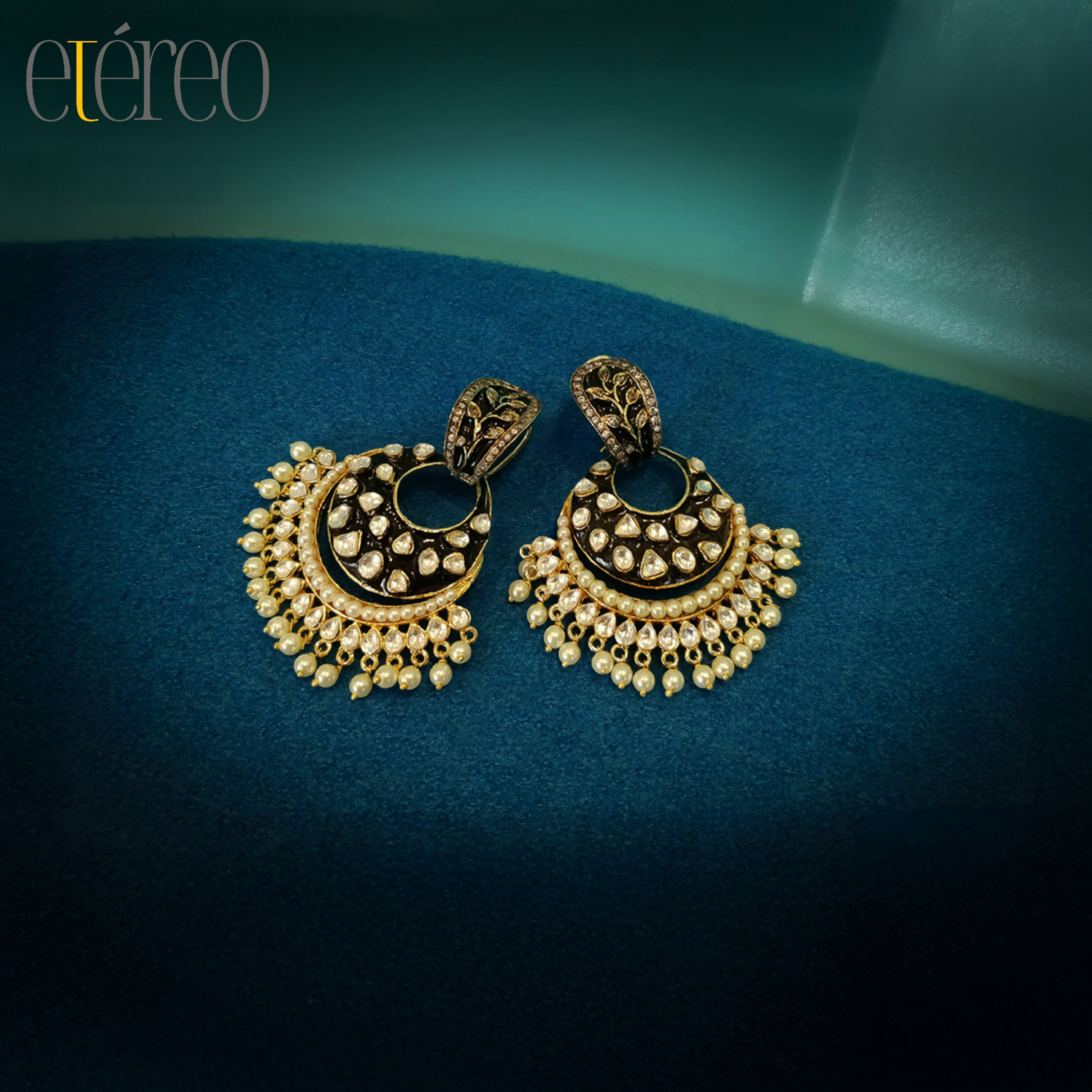 ER1005-Black Meena and Kundan Chaandbaali