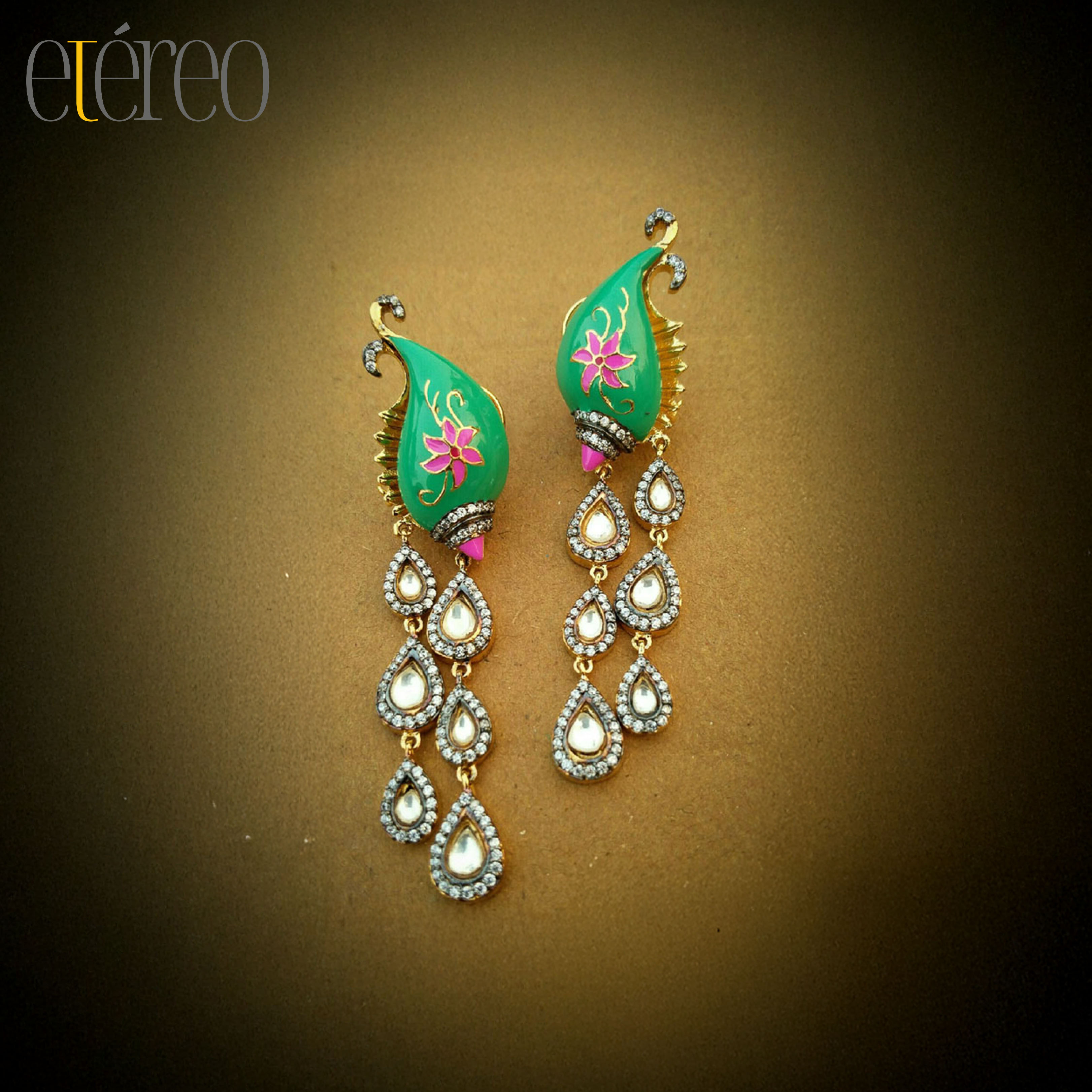 ER2003-Green shankh with kundan and zircon droplets