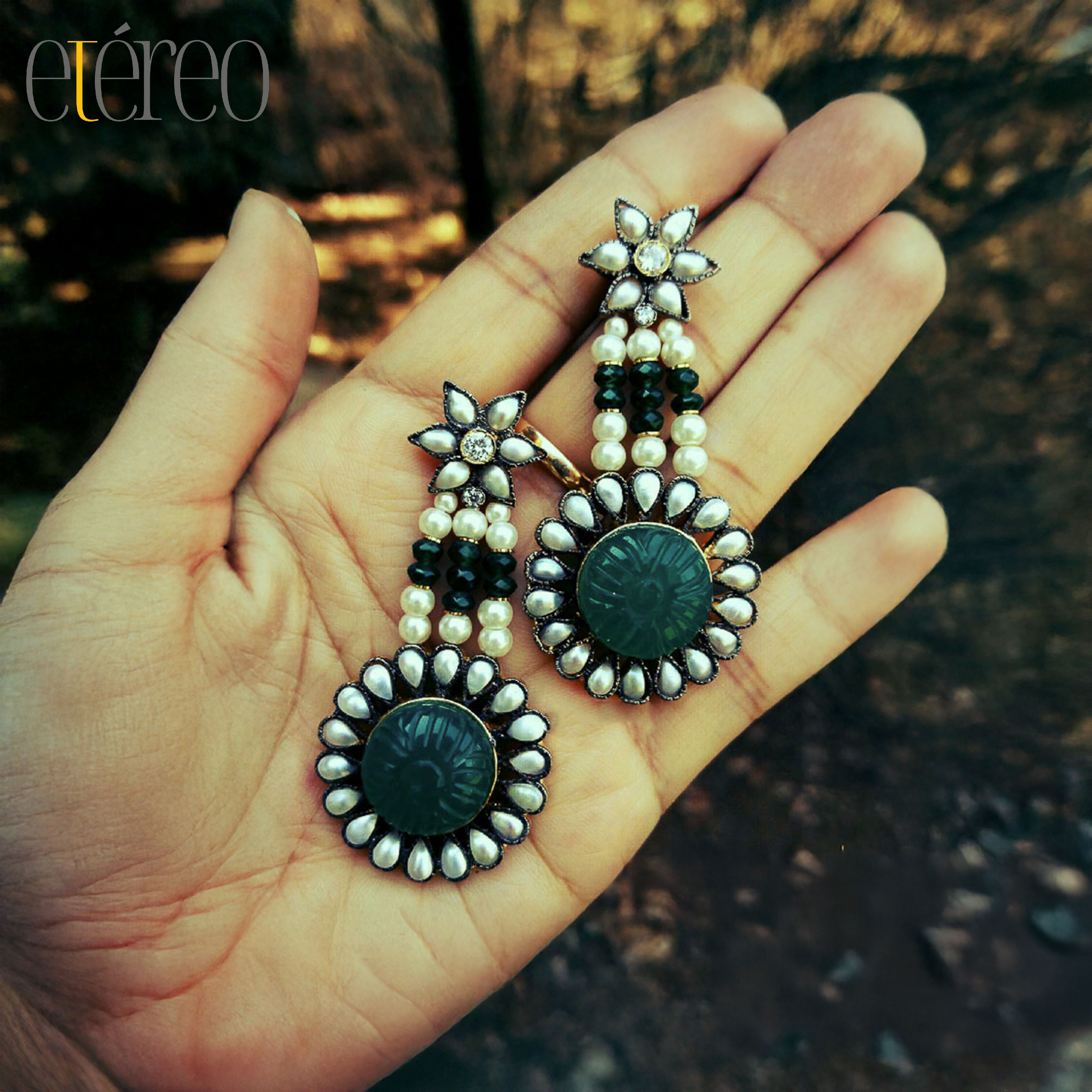 ER2011-Flower dangler in white n green pearls