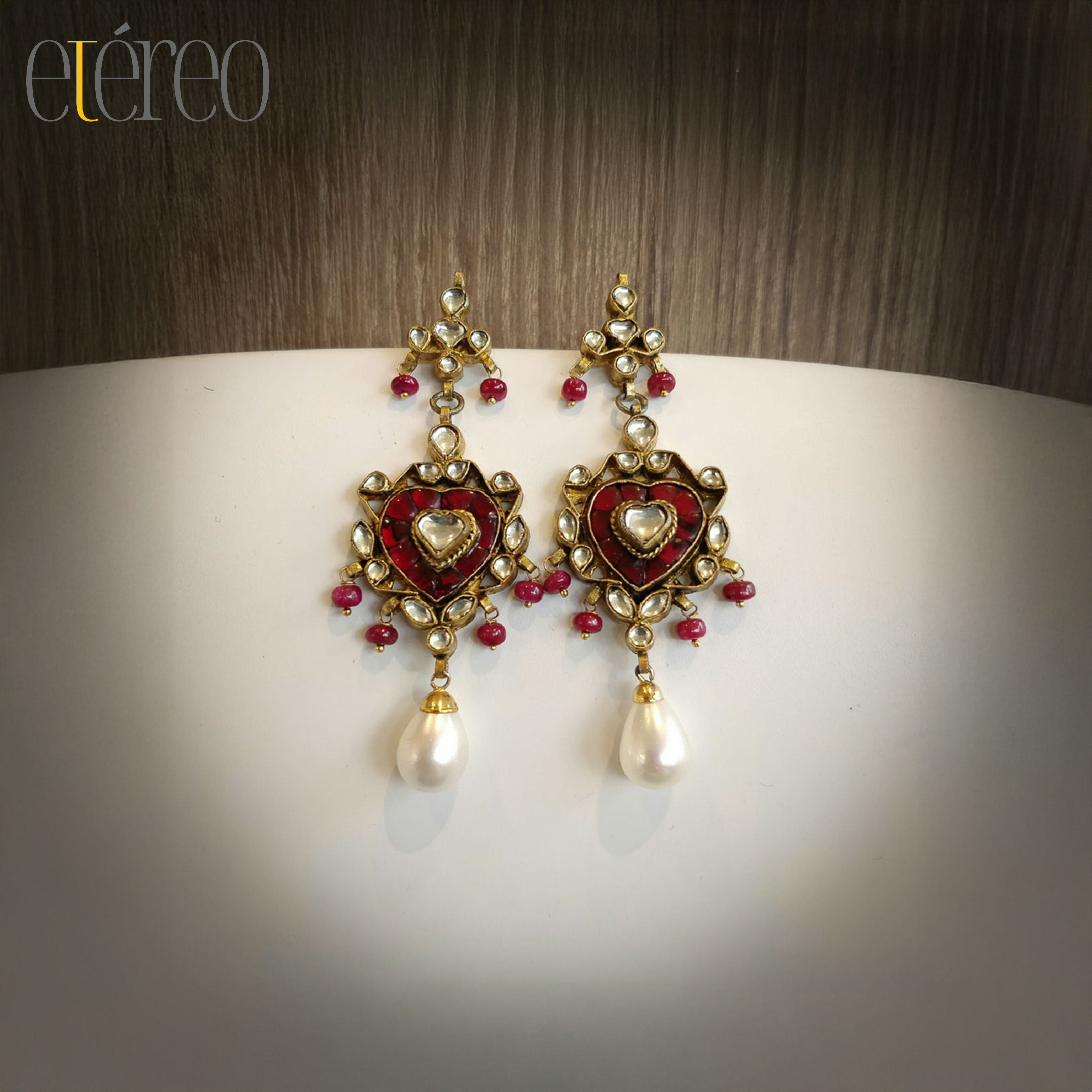 ERGKDN2285-Kundan and red gemstones adorned in heart shape